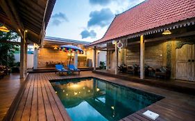 Canggu Paradise:Private House/Room Apple Near Pool